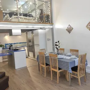 Centre Duplex 3rooms With Parking Nottingham